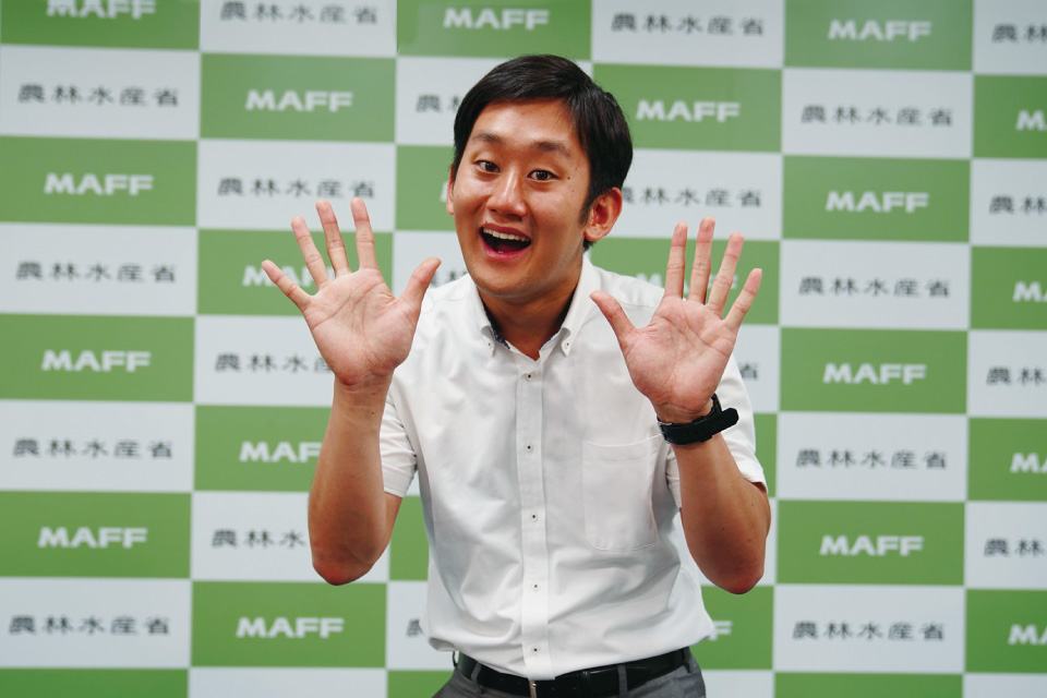 大学2年生の時は金髪だったよう。毎日が楽しかったんだとか