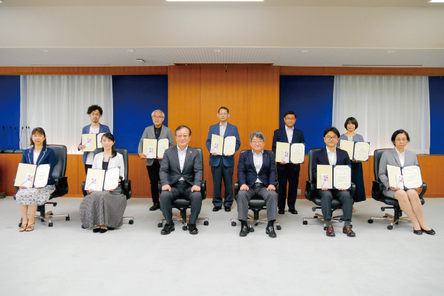 令和3年度ベストティーチャー賞授賞式を開催