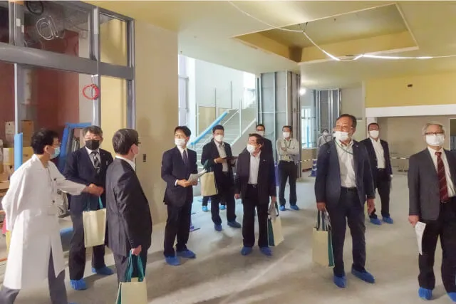 経営協議会学外委員等による学内視察を実施