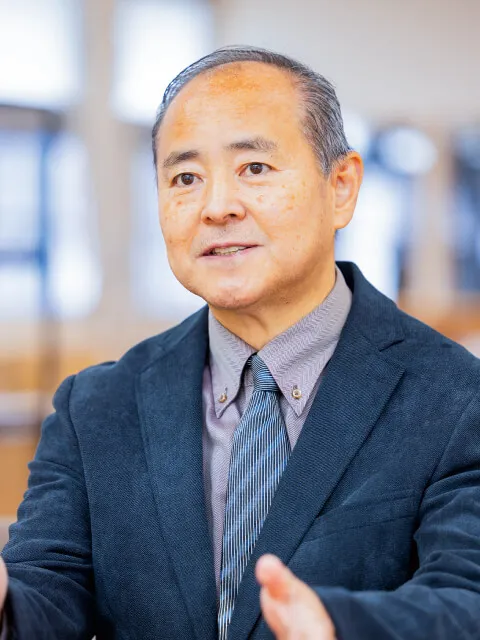 末吉 益雄 特任教授