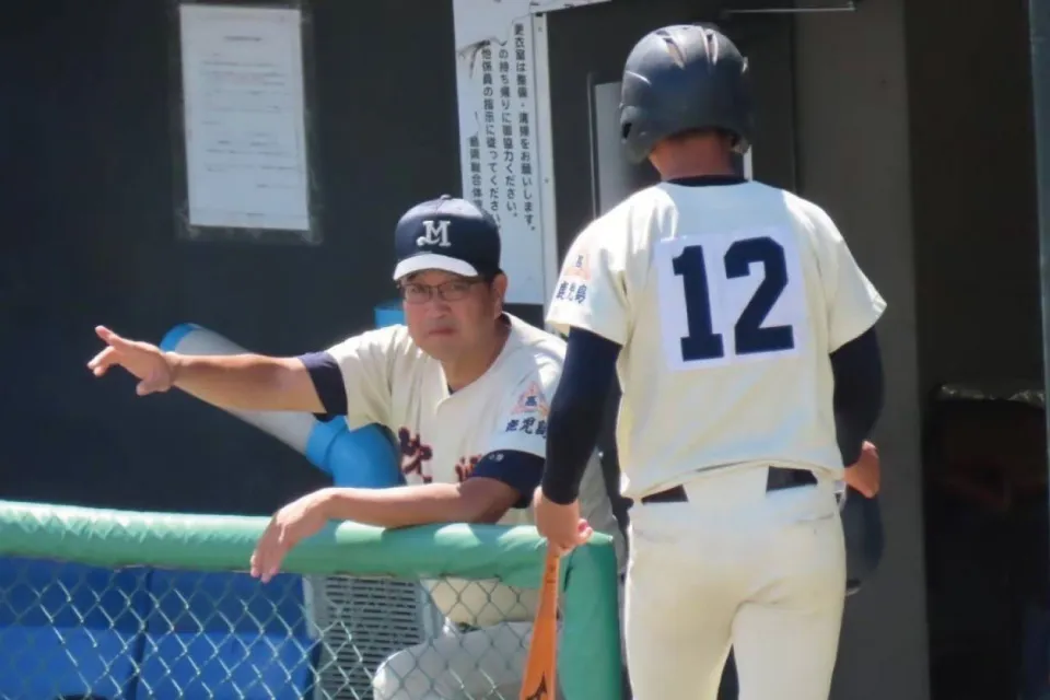 枕崎高校野球部監督時代の小薗さん(現在は総監督)