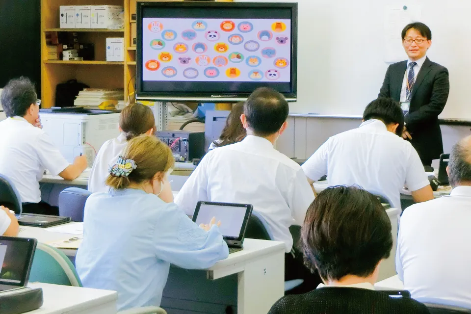 小・中合同の研修会において