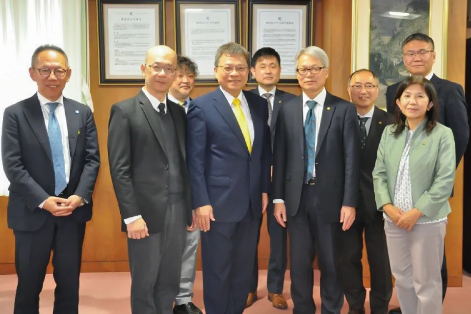 台湾 国立屛東大学長一行が学長を訪問