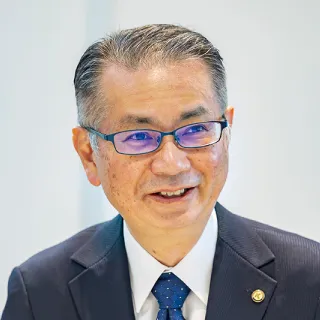 小川 佳一 教授