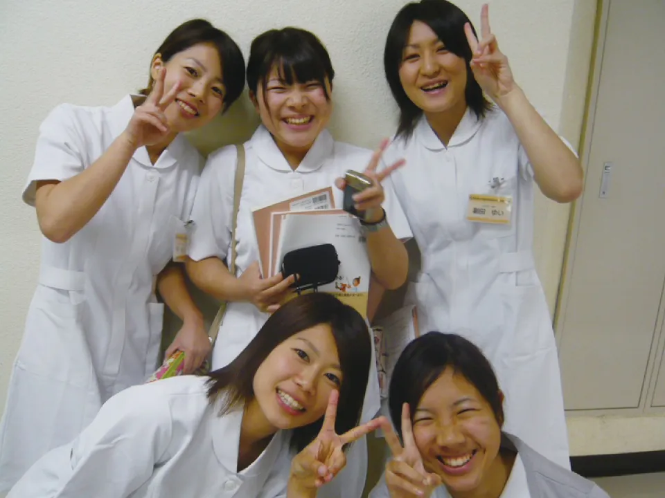 実技実習で友人たちと