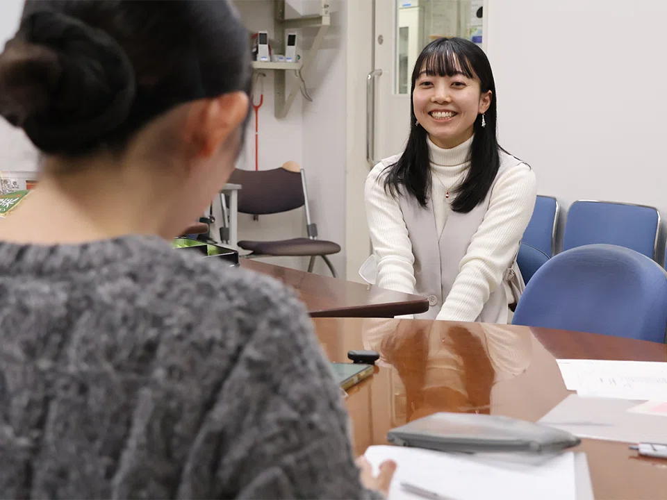 インタビュー中の様子